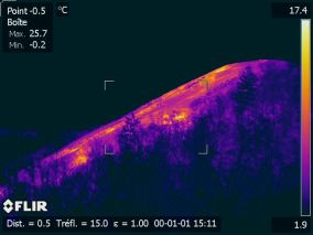 Saint-Etienne (42) - Vue thermographique à distance des terrils Couriot A en 2024